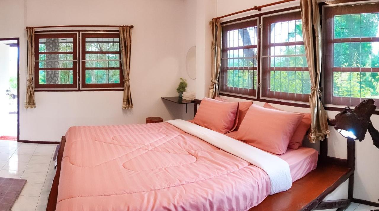Bed and Breakfast Nan Waterside Hong Bon Nern Екстер'єр фото