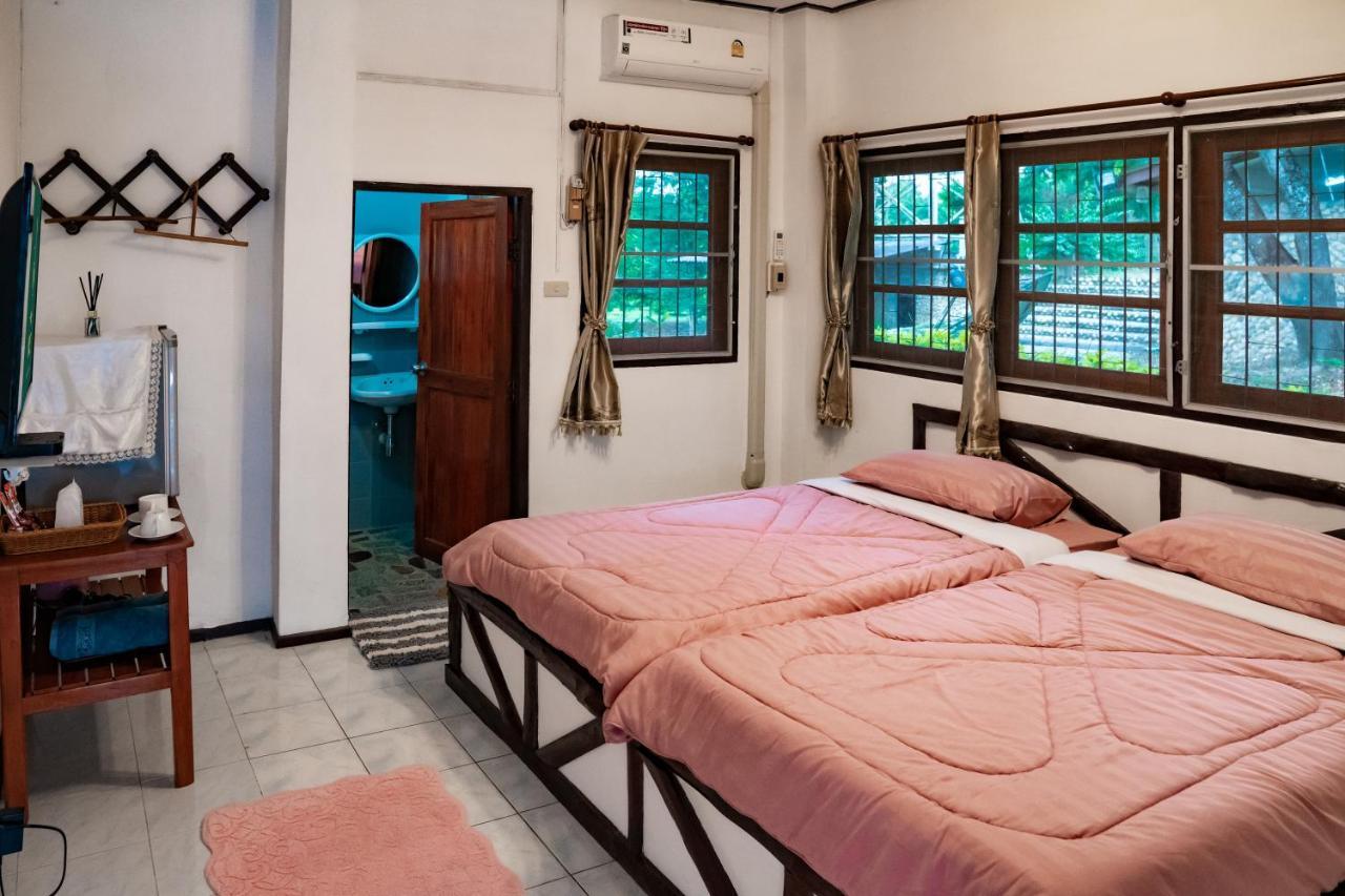 Bed and Breakfast Nan Waterside Hong Bon Nern Екстер'єр фото