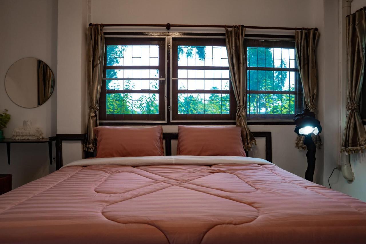 Bed and Breakfast Nan Waterside Hong Bon Nern Екстер'єр фото
